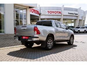 Toyota Hilux 2.8GD-6 double cab 4x4 Raider auto - Image 2