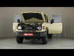 Toyota Land Cruiser 79 4.2D single cab - Image 28