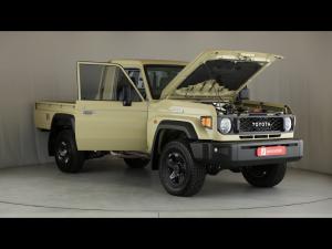 Toyota Land Cruiser 79 4.2D single cab - Image 29