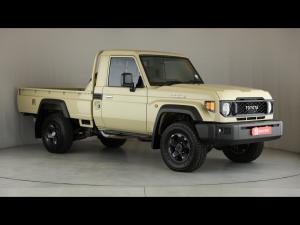 Toyota Land Cruiser 79 4.2D single cab - Image 1