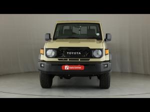 Toyota Land Cruiser 79 4.2D single cab - Image 4