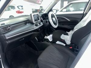 Suzuki Swift 1.2 GL+ auto - Image 7