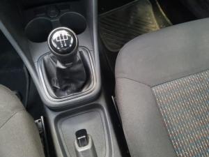 Volkswagen Polo Vivo hatch 1.4 Trendline - Image 10