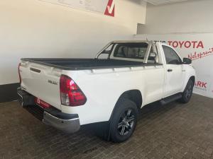 Toyota Hilux 2.4GD-6 single cab 4x4 Raider manual - Image 2