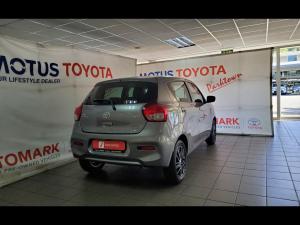 Toyota Vitz 1.0 XR manual - Image 2