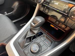 Toyota RAV4 2.5 VX AWD - Image 12