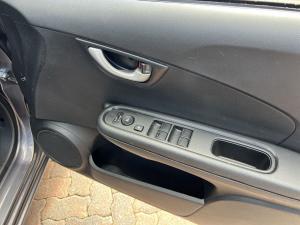 Honda Brio Amaze sedan 1.2 Comfort - Image 20