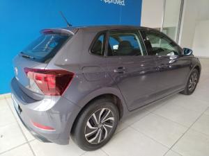 Volkswagen Polo hatch 1.0TSI Life manual - Image 8