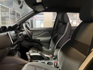 Nissan Magnite 1.0 Turbo Acenta Kuro auto - Image 10
