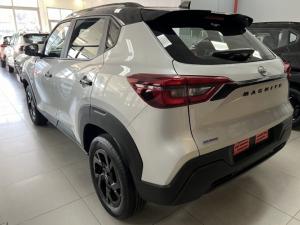 Nissan Magnite 1.0 Turbo Acenta Kuro auto - Image 6