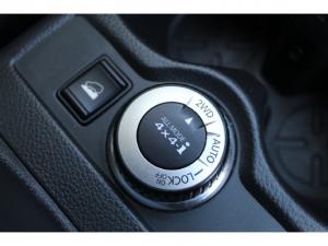 Nissan X-Trail 2.5 4x4 SE - Image 8
