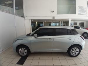 Suzuki Swift 1.2 GL+ auto - Image 2