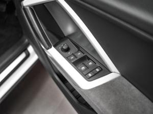 Audi Q3 40TFSI quattro S line - Image 10
