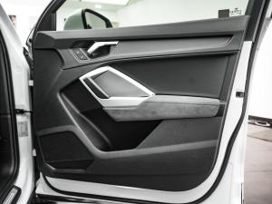 Audi Q3 40TFSI quattro S line - Image 9