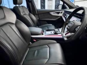 Audi Q7 45TDI quattro S line - Image 12