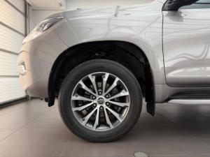 Toyota Land Cruiser Prado 2.8GD VX - Image 3