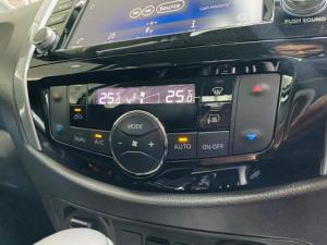 Nissan Navara 2.5DDTi double cab Stealth - Image 18