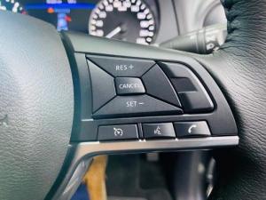 Nissan Navara 2.5DDTi double cab Stealth - Image 21