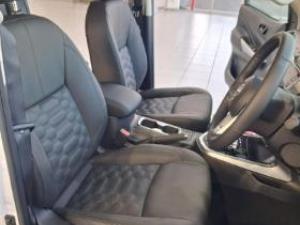 Nissan Navara 2.5DDTi double cab Stealth - Image 23