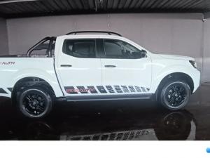 Nissan Navara 2.5DDTi double cab Stealth - Image 5
