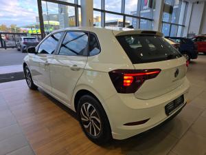 Volkswagen Polo hatch 1.0TSI - Image 9