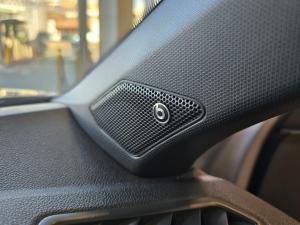 Volkswagen T-Roc 2.0TSI 140kW 4Motion R-Line - Image 11