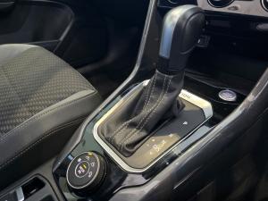 Volkswagen T-Roc 2.0TSI 140kW 4Motion R-Line - Image 13