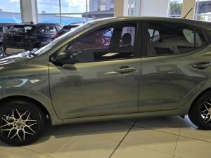 Hyundai Grand i10 1.2 Premium hatch - Image 5