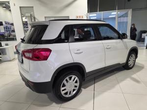 Suzuki Vitara Brezza 1.5 GL - Image 8