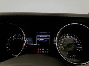 Ford Mustang 2.3 Ecoboost automatic - Image 12