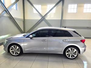 Audi A3 Sportback 35TFSI Advanced - Image 2