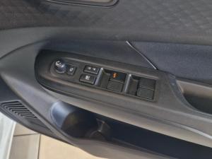 Suzuki Swift 1.2 GL+ auto - Image 10