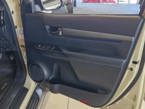 Toyota Hilux 2.8GD-6 double cab 4x4 Legend manual - Image 12