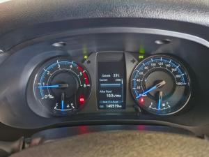 Toyota Hilux 2.8GD-6 double cab 4x4 Legend manual - Image 15