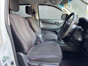 Isuzu D-Max 250 double cab Hi-Ride auto - Image 11