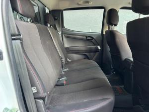 Isuzu D-Max 250 double cab Hi-Ride auto - Image 12