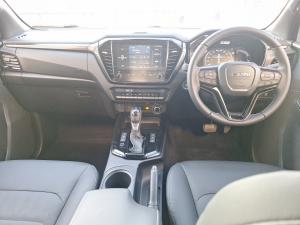 Isuzu D-Max 3.0TD double cab V-Cross 4x4 - Image 6