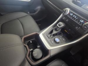 Toyota RAV4 2.5 Hybrid VX E-Four - Image 12