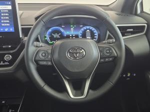 Toyota Corolla Cross 1.8 HEV XR - Image 8