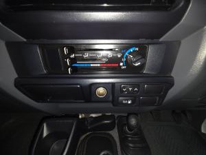 Toyota Land Cruiser 79 4.5D-4D LX V8 single cab - Image 14