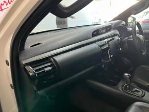 Toyota Hilux 2.8GD-6 Xtra cab Legend auto - Image 7
