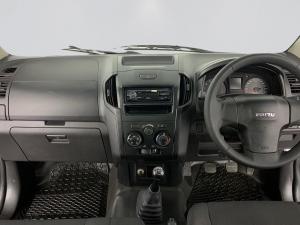 Isuzu D-MAX 250C S/C - Image 13