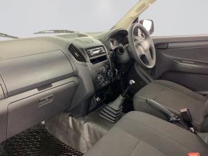 Isuzu D-MAX 250C S/C - Image 14