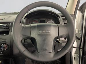 Isuzu D-MAX 250C S/C - Image 18