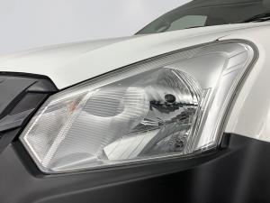 Isuzu D-MAX 250C S/C - Image 8