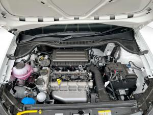 Volkswagen Polo Vivo hatch 1.4 Life - Image 8