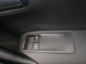 Volkswagen Polo Vivo hatch 1.4 Life - Image 21