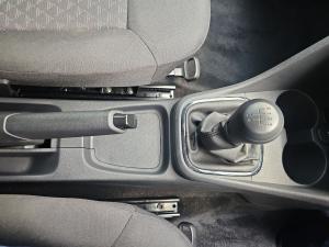 Volkswagen Polo Vivo hatch 1.4 - Image 12