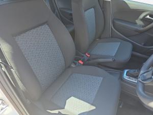 Volkswagen Polo Vivo hatch 1.4 - Image 14