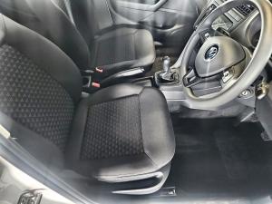 Volkswagen Polo Vivo hatch 1.4 - Image 13